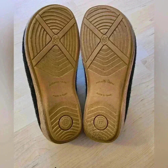 Taos wool clogs size 37 (women's 6) - Picture 6 of 8